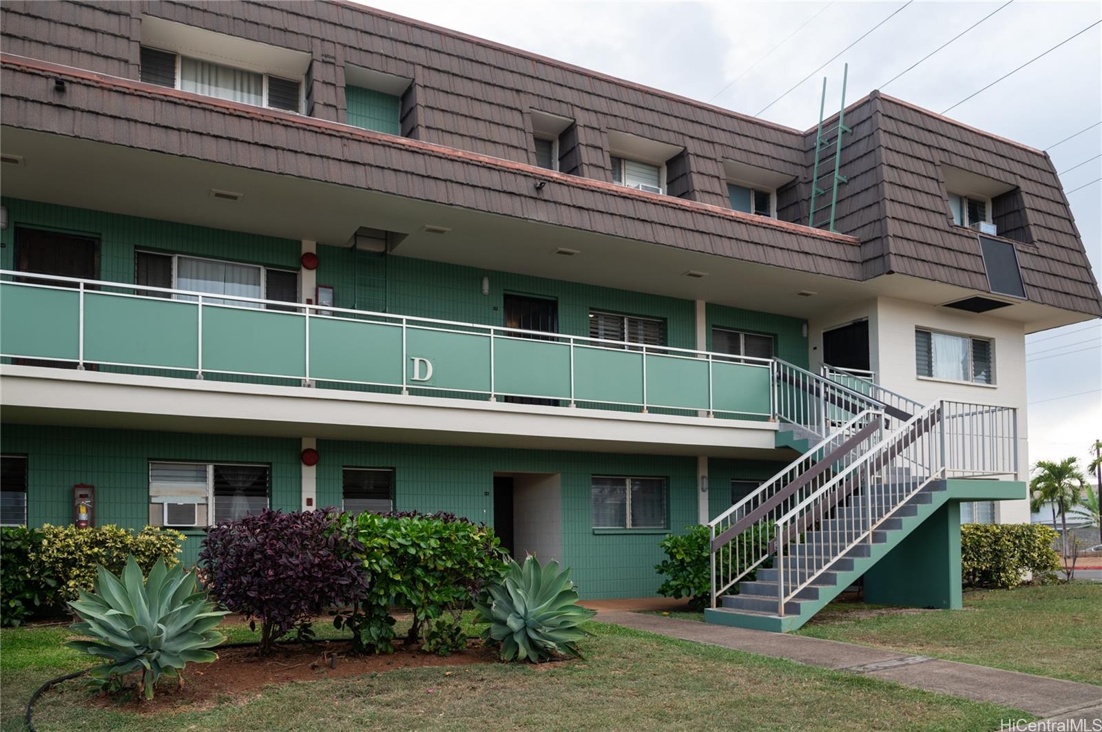 4280 Salt Lake Boulevard, Unit D23 Honolulu, HI 96818 - Photo 9 of 25 2nd floor unit #D21