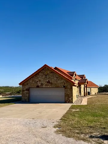 $7,500 | 8256 Highway 183, Gonzales, TX 78629