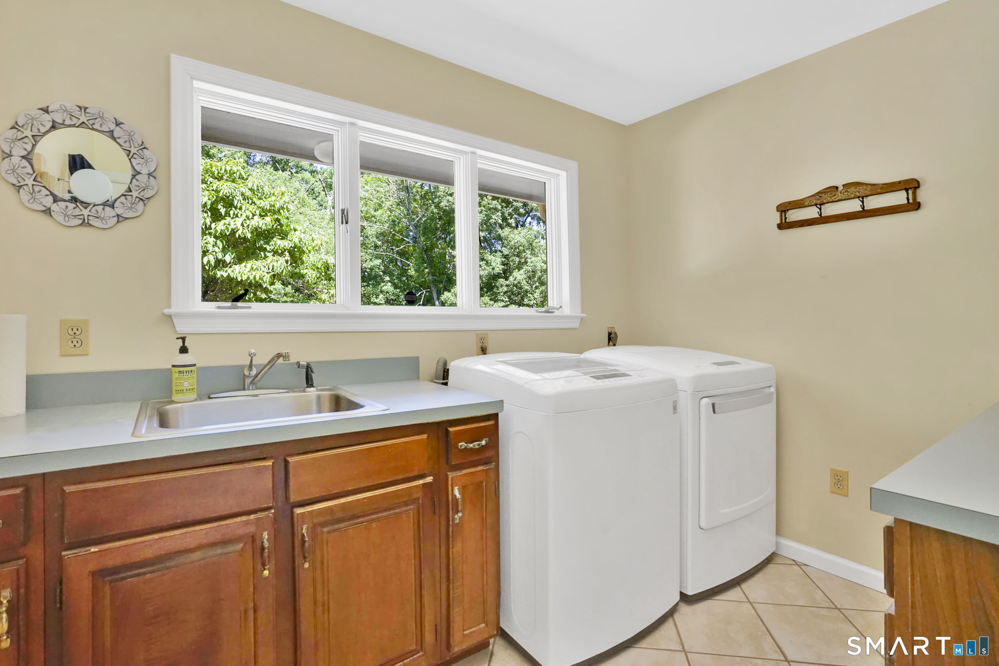 70 Davis Road Mansfield, CT 06268 - Photo 23 of 40