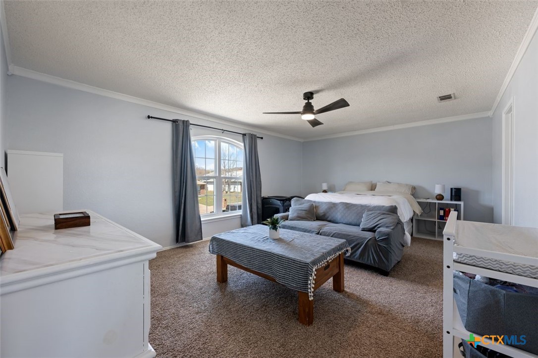 2307 Bernice Circle Copperas Cove, TX 76522 - Photo 19 of 32 a living room with furniture and a window