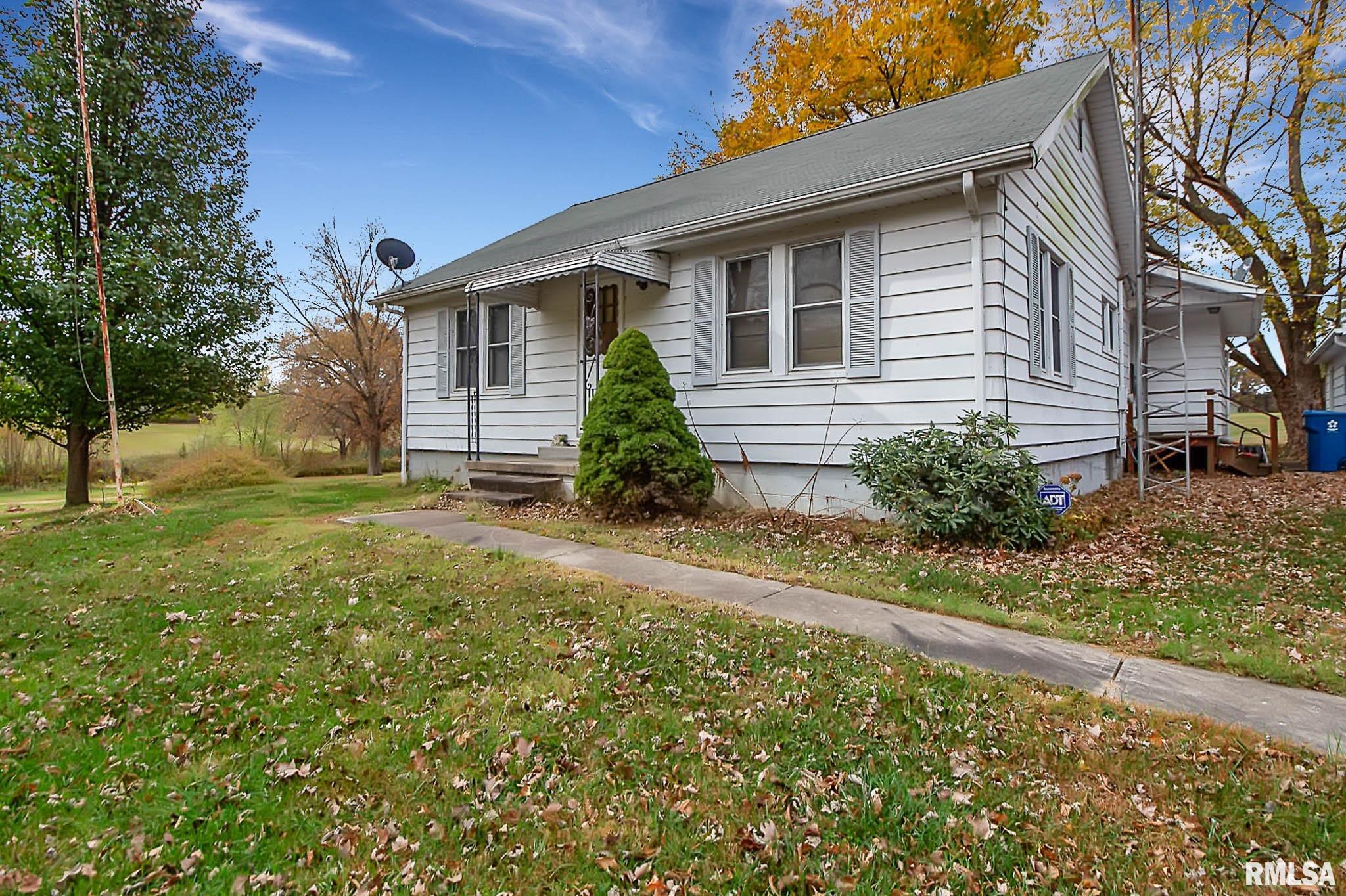12563 Rend City Road Benton, IL 62812 - Photo 1 of 18