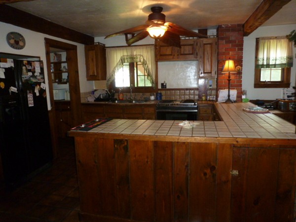 33 Archer Road Rockland, MA 02370 - Photo 4 of 21 Gallery Image 4