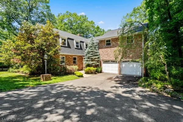 $1,199,000 | 60 Brook Drive, Watchung, NJ 07069
