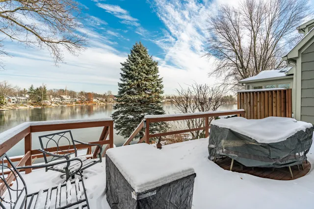 $799,900 | 3312 Bay Rd S Drive, Indianapolis, IN 46240