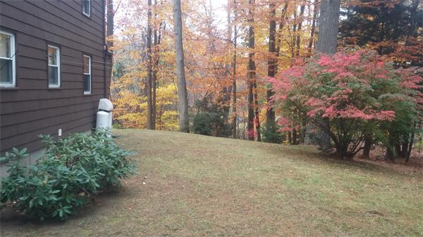 120 Ridgewood Drive Russell, MA 01071 - Photo 5 of 19 Gallery Image 5