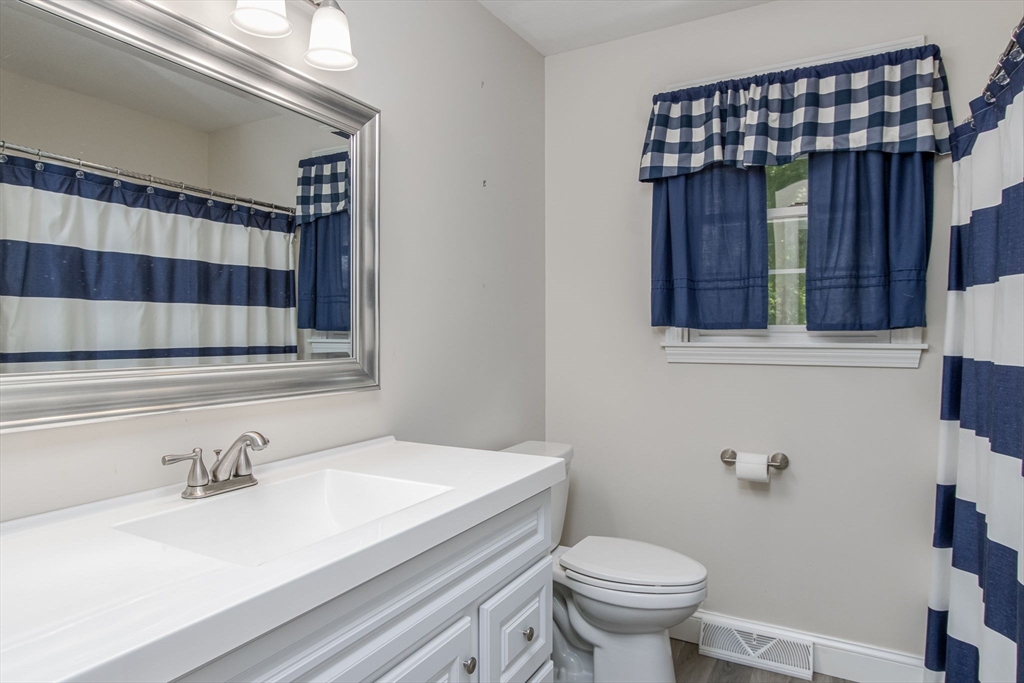 431 Martins Pond Road Groton, MA 01450 - Photo 26 of 40 Gallery Image 26