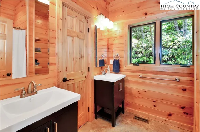 $774,000 | 6365 Julius Drive, Newland, NC 28657