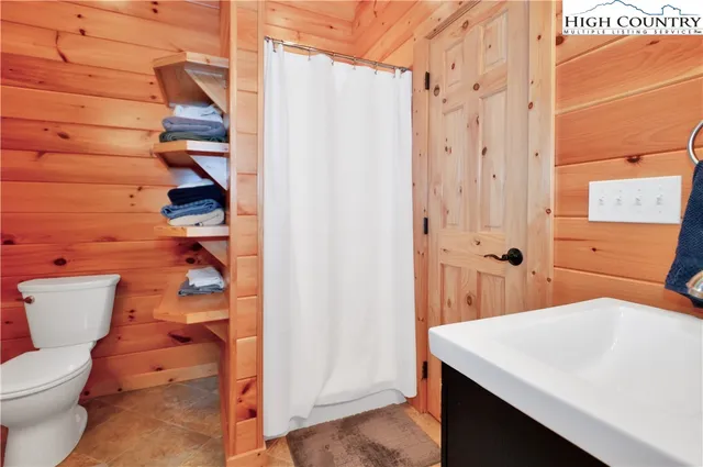 $774,000 | 6365 Julius Drive, Newland, NC 28657