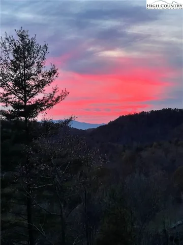 $774,000 | 6365 Julius Drive, Newland, NC 28657