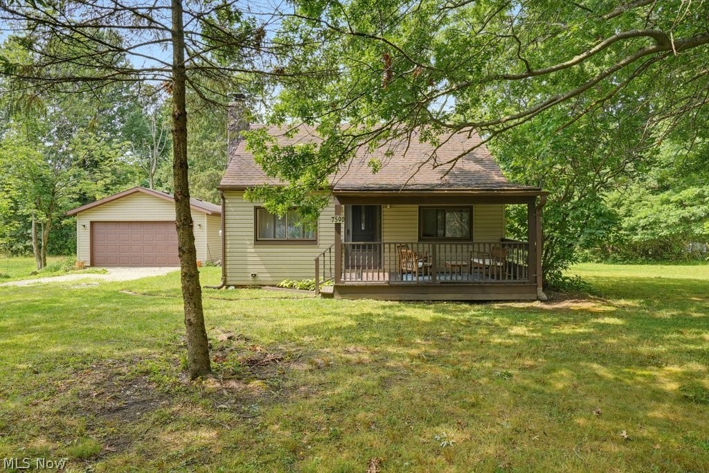 7590 Hickory Road Bedford, OH 44146 - Photo 1 of 32 Front of home