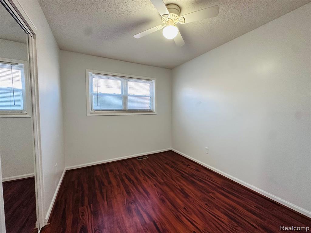6784 Cooper Street Taylor, MI 48180 - Photo 14 of 17