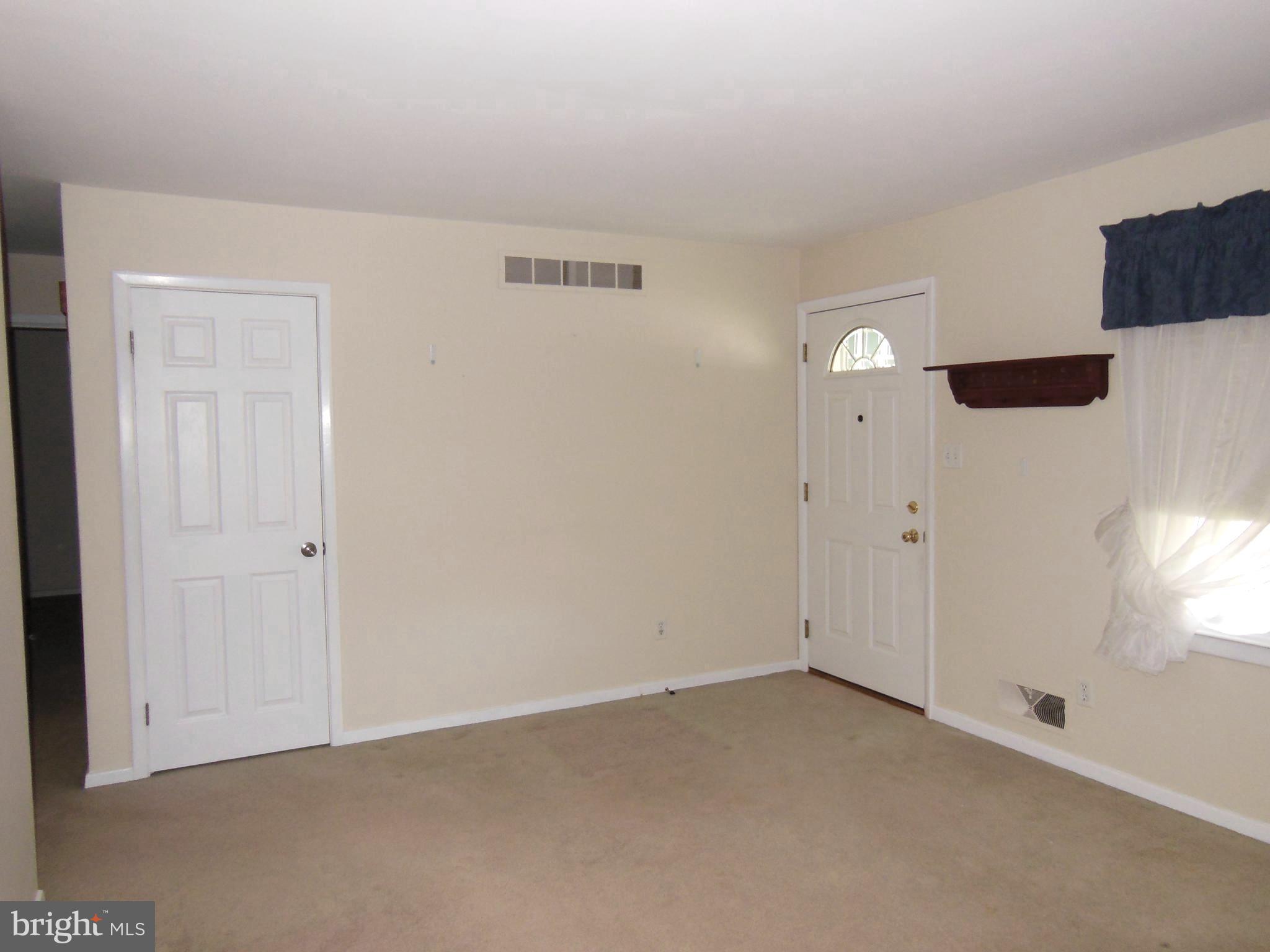 922 Seminole Road Frederick, MD 21701 - Photo 6 of 26 Living Room Entrance