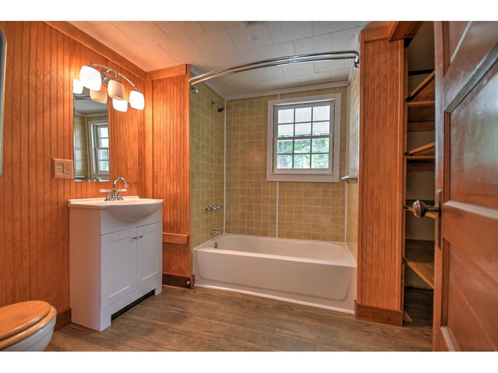 319 Broad Street Erwin, TN 37650 - Photo 20 of 36 Updated bathroom