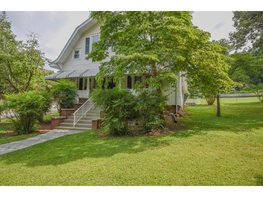 319 Broad Street Erwin, TN 37650 - Photo 3 of 36 Photo 3