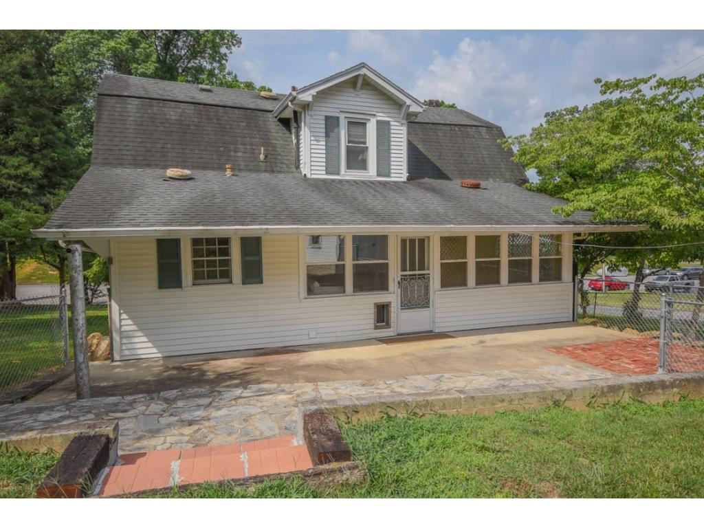 319 Broad Street Erwin, TN 37650 - Photo 31 of 36 Photo 31