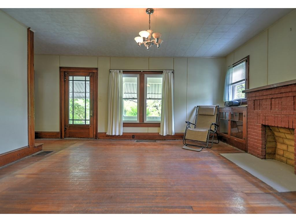 319 Broad Street Erwin, TN 37650 - Photo 7 of 36 Tons of natural lighting