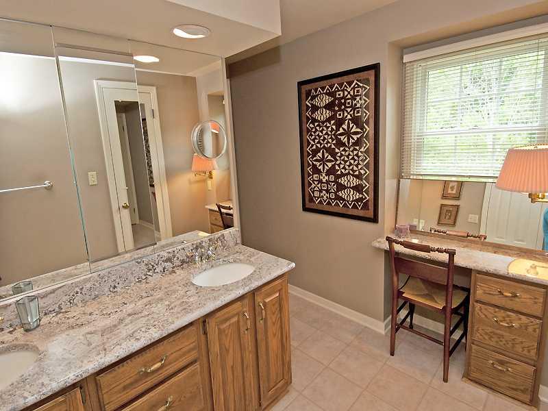 1716 Fox Chapel Road Pittsburgh, PA 15238 - Photo 13 of 21 Master Bath/Spa.