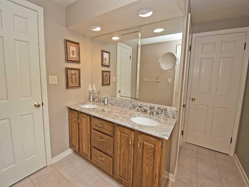 1716 Fox Chapel Road Pittsburgh, PA 15238 - Photo 14 of 21 Master Bath/Spa.