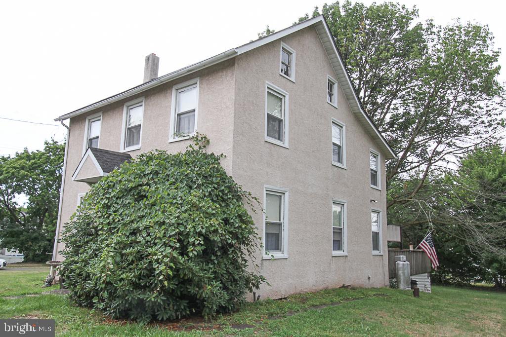 2085 Spinnerstown Road Quakertown, PA 18951 - Photo 2 of 31 Gallery Image 2
