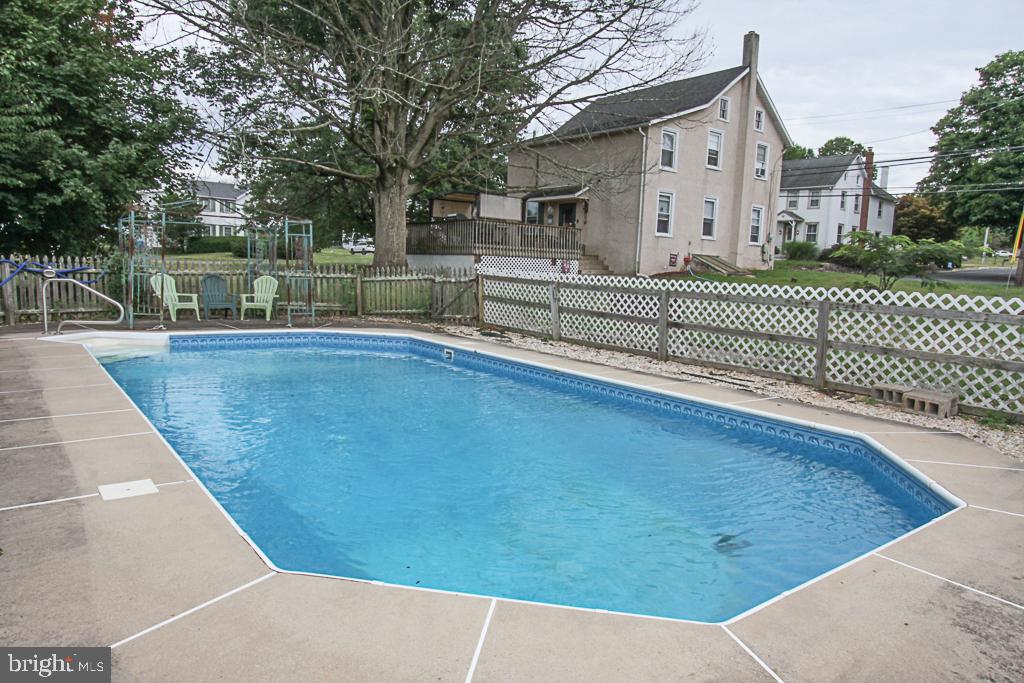 2085 Spinnerstown Road Quakertown, PA 18951 - Photo 24 of 31 Gallery Image 24