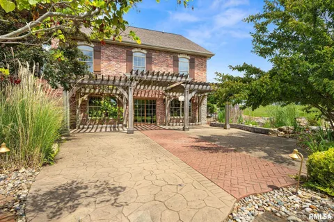 $925,000 | 2988 North 400 East Road, McLean, IL 61754