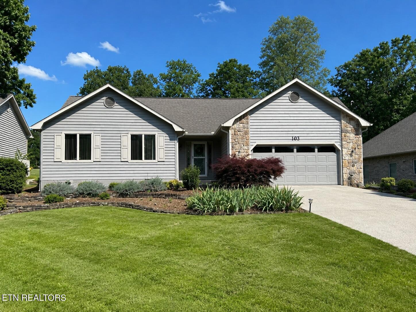 161 Greenwood Road Crossville, TN 38558 - Photo 1 of 8 161 Greenwood