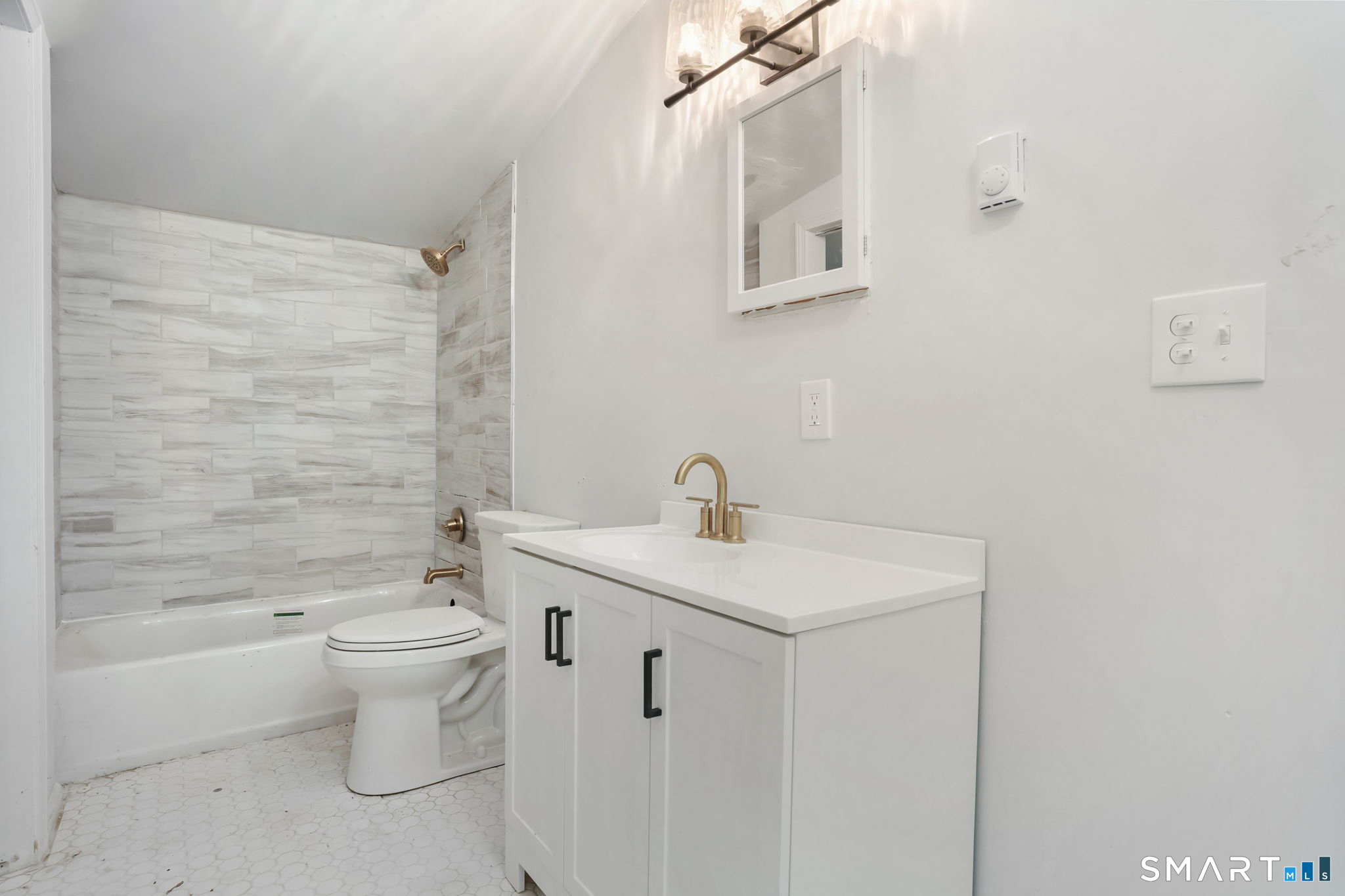 71 Picketts Ridge Road Redding, CT 06896 - Photo 13 of 27