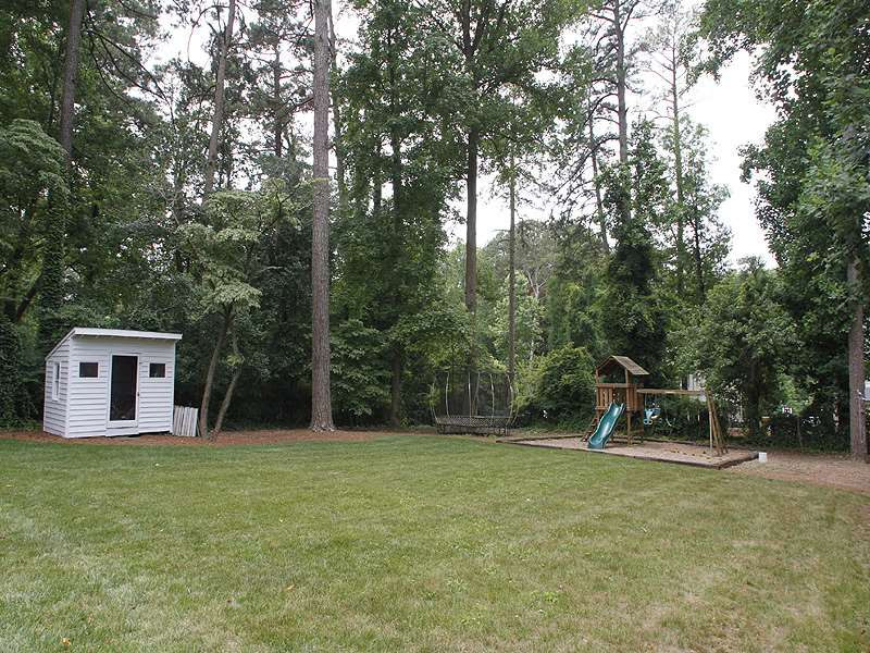 1307 Duplin Road Raleigh, NC 27607 - Photo 17 of 19 Photo 17