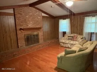 $138,500 | 916 Grenada Boulevard, Greenwood, MS 38930