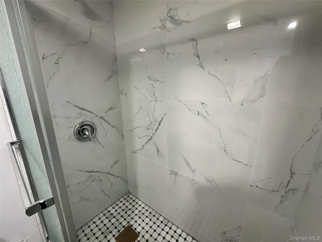 $1,900 | 245 Glenhill Avenue, Unit 1, Yonkers, NY 10701