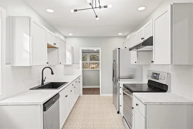 $180,000 | 3925 South Benton Avenue, Kansas City, MO 64130