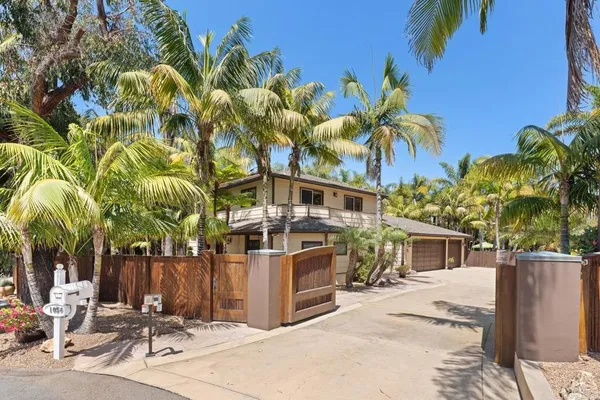 $4,288,000 | 1056 Woodside Way, Del Mar, CA 92014