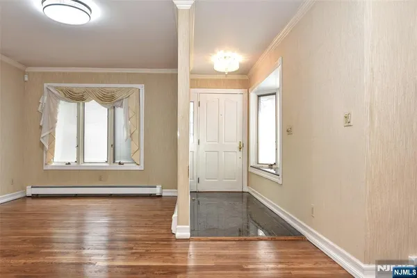 $4,500 | 411 10th Street, Unit 1, Palisades Park, NJ 07650