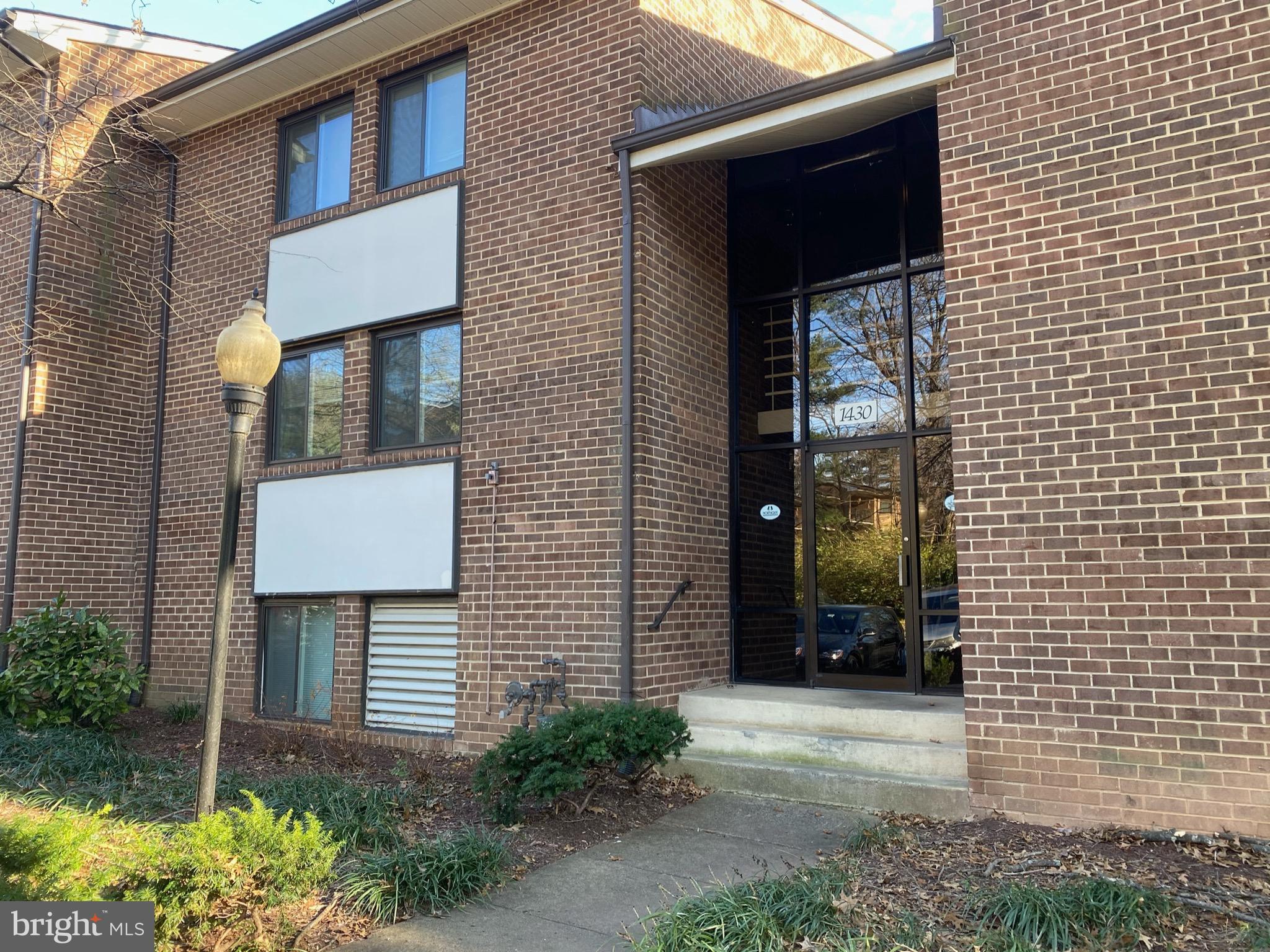 1430 Northgate Square, Unit 11B Reston, VA 20190 - Photo 1 of 25 Gallery Image 1