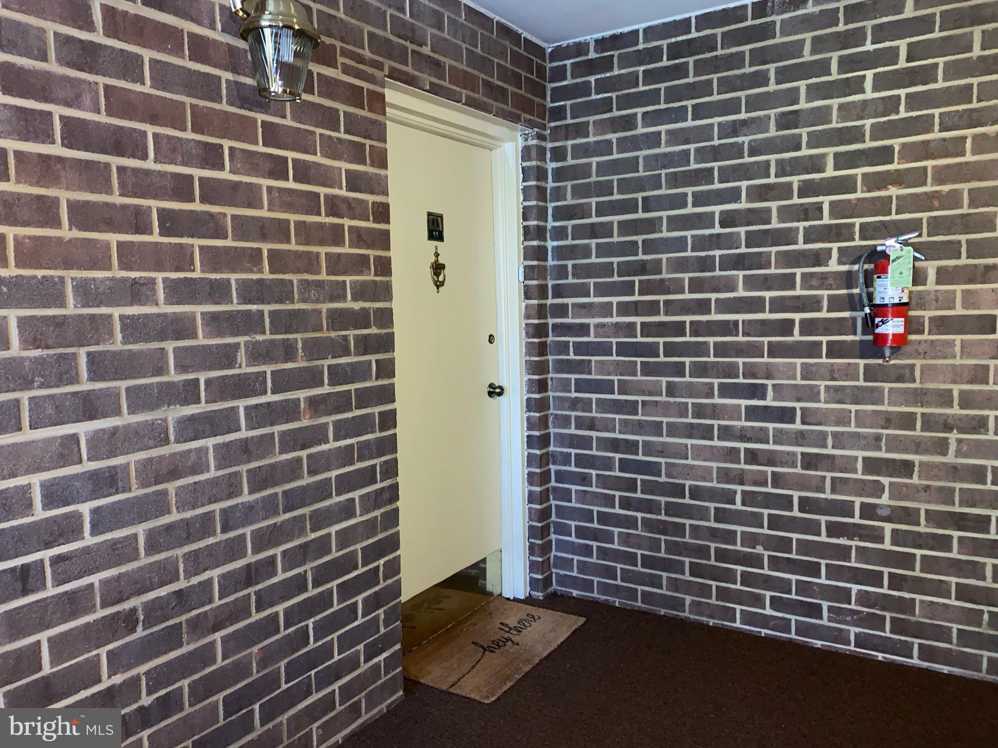 1430 Northgate Square, Unit 11B Reston, VA 20190 - Photo 24 of 25 Gallery Image 24