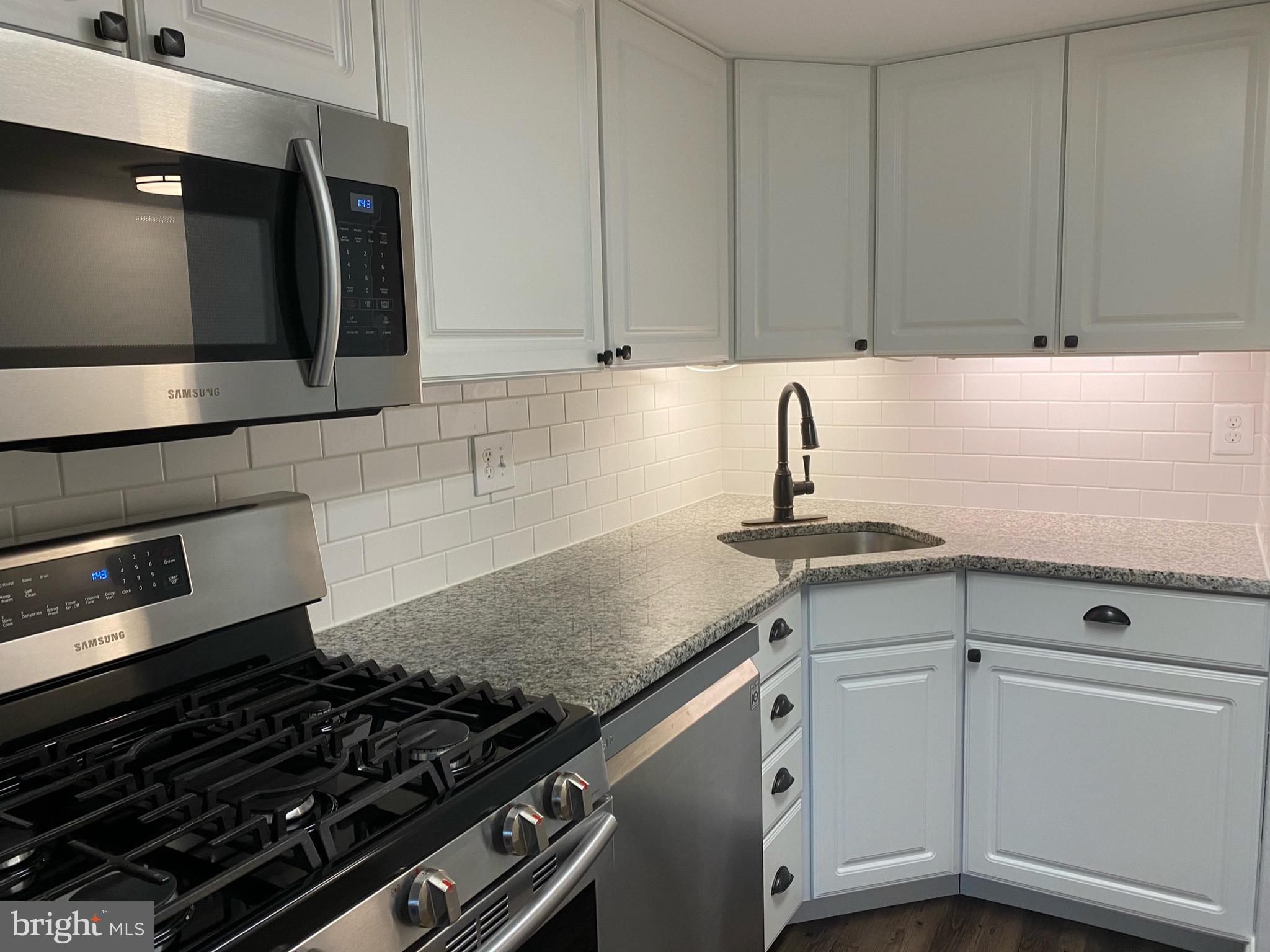 1430 Northgate Square, Unit 11B Reston, VA 20190 - Photo 7 of 25 Gallery Image 7