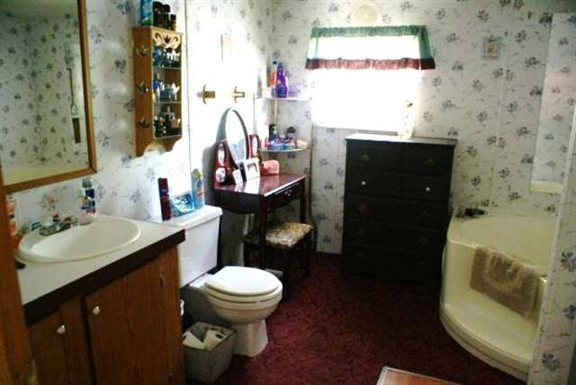 104 Keeler Bridge Road Marietta, SC 29661 - Photo 4 of 18 Gallery Image 4