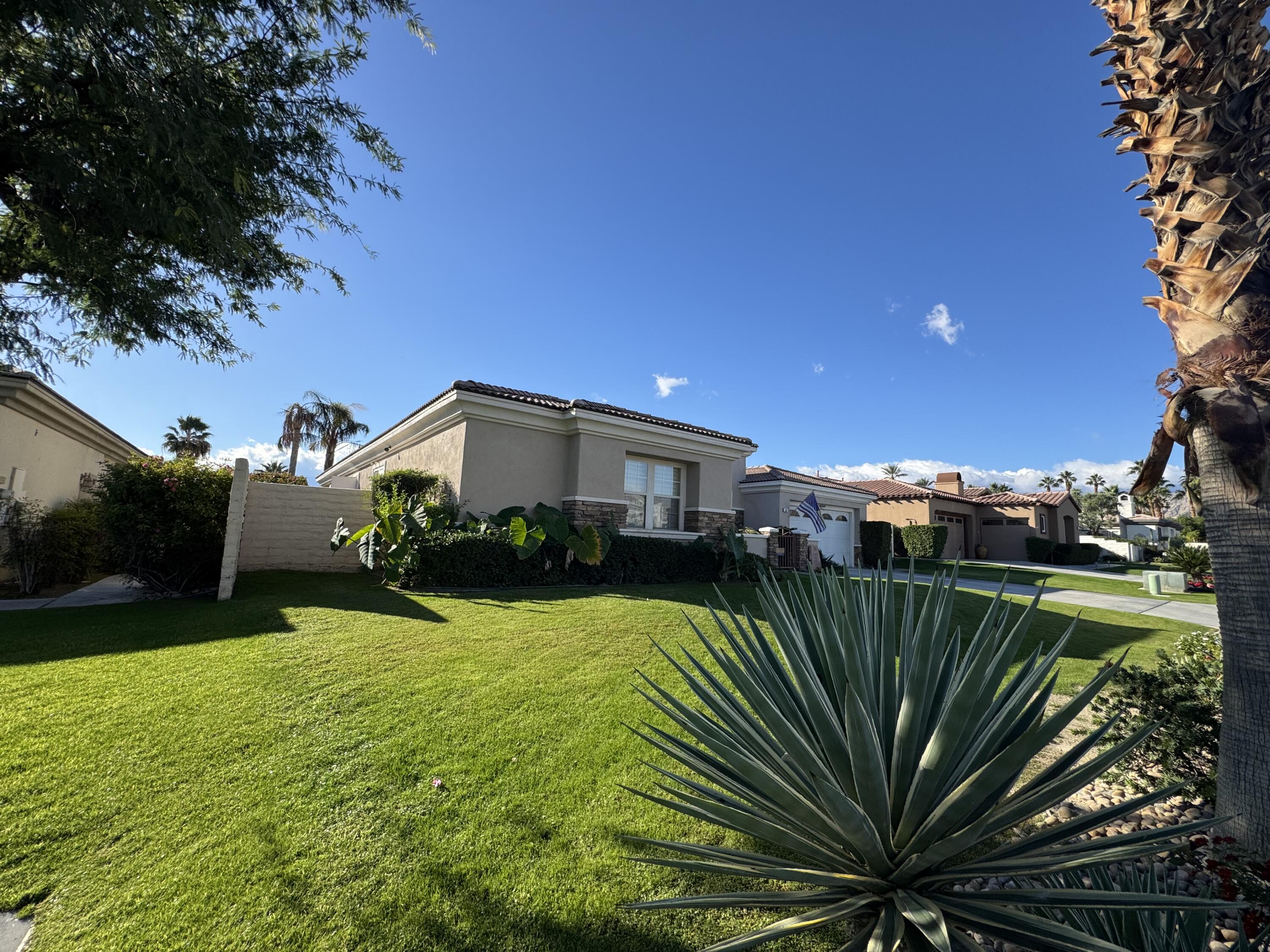 16 Corte Del Sol Rancho Mirage, CA 92270 - Photo 3 of 14 IMG_2612