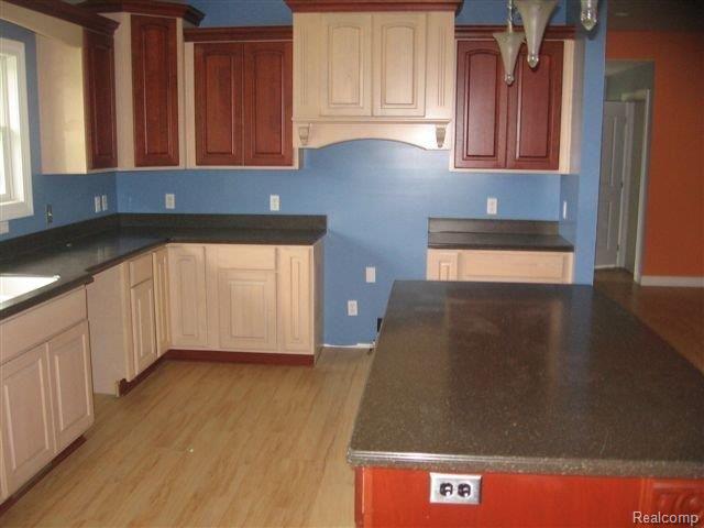 1470 East Bennington Road Owosso, MI 48867 - Photo 3 of 13 1470 E. Bennington Kitchen.JPG