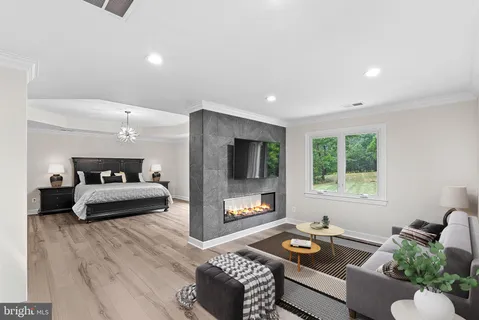 $1,899,999 | 20589 Myers Place, Leesburg, VA 20175