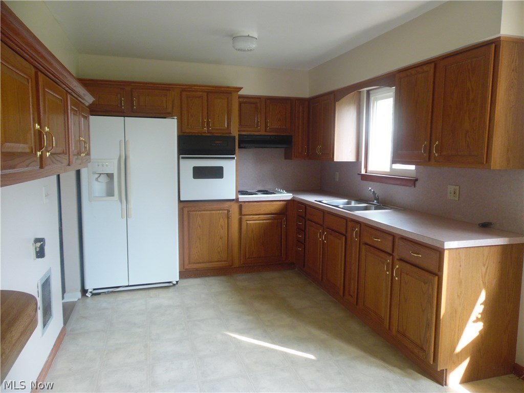 43031 Webster Road Wellington, OH 44090 - Photo 9 of 18 Gallery Image 9