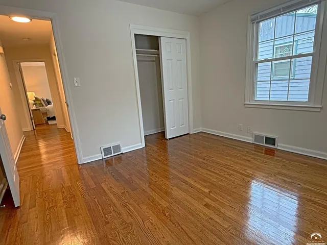 $399,900 | 917 Sunset Drive, Lawrence, KS 66044