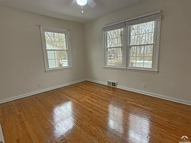 $399,900 | 917 Sunset Drive, Lawrence, KS 66044