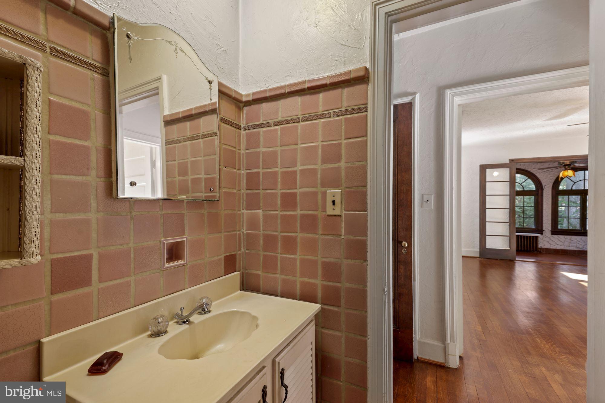 429 Hamilton Avenue Silver Spring, MD 20901 - Photo 28 of 76