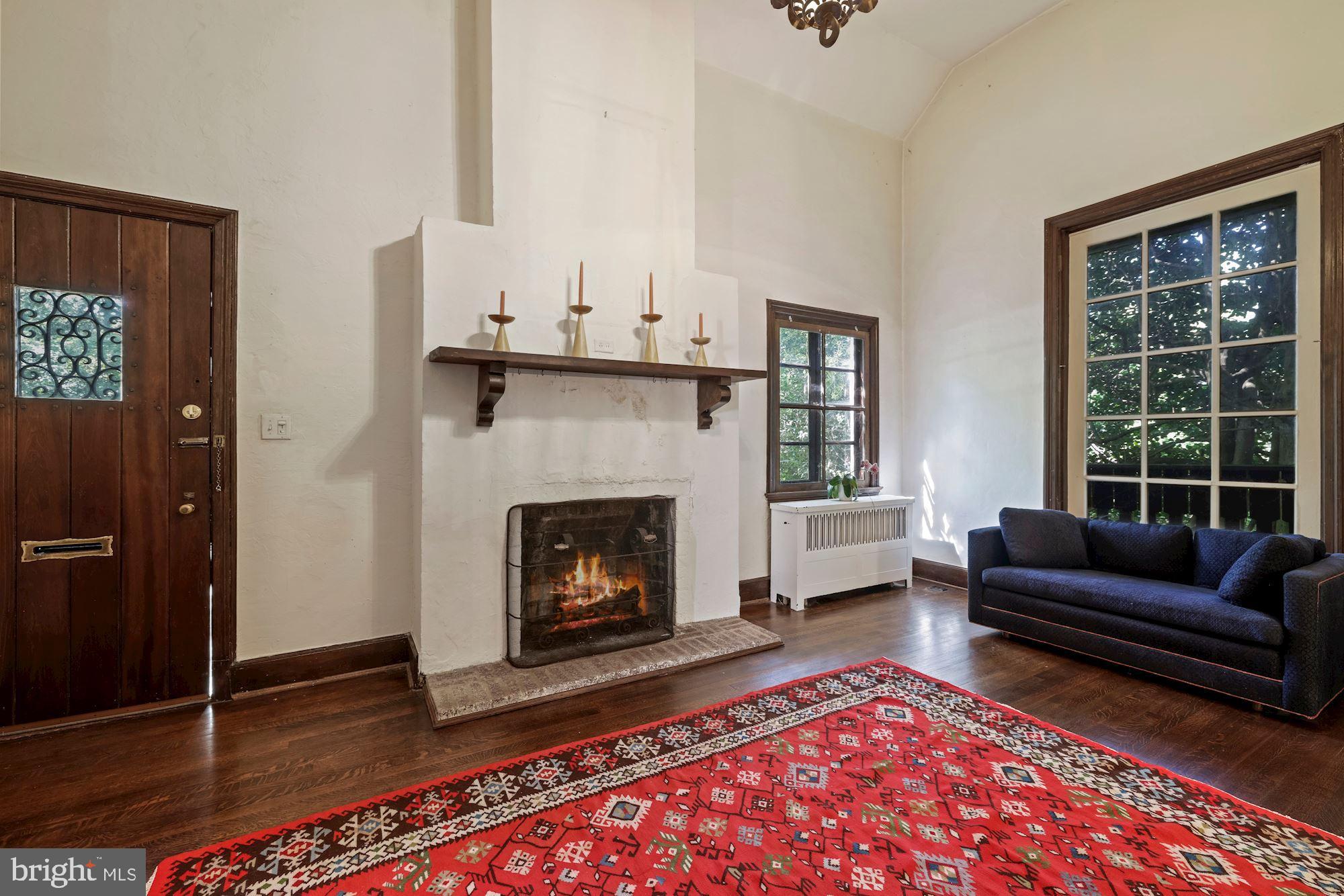 429 Hamilton Avenue Silver Spring, MD 20901 - Photo 4 of 76