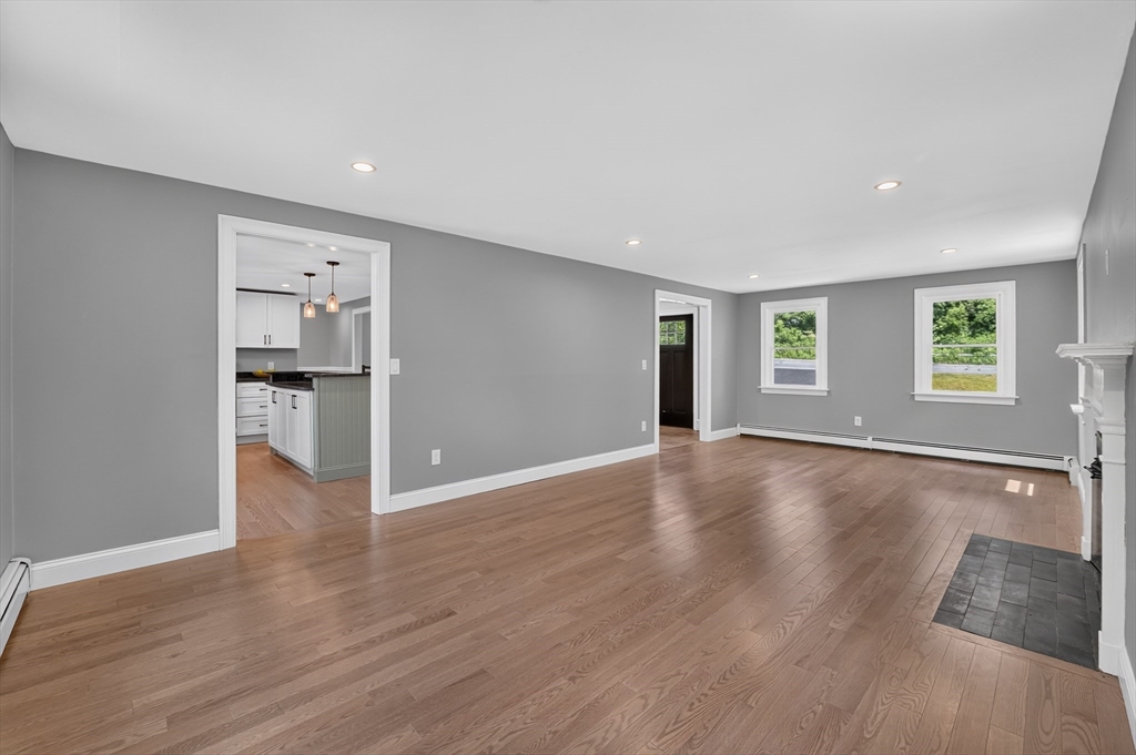 128 Providence Road Grafton, MA 01519 - Photo 8 of 34