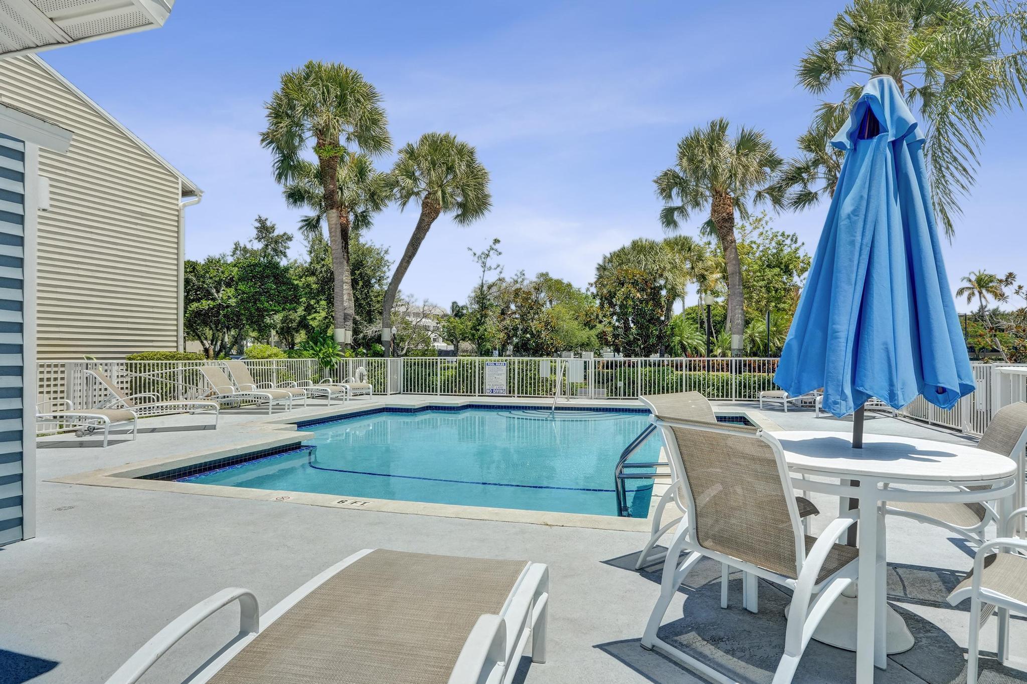201 Southwest 3rd Street, Unit 201 Pompano Beach, FL 33060 - Photo 39 of 42 DSC02435