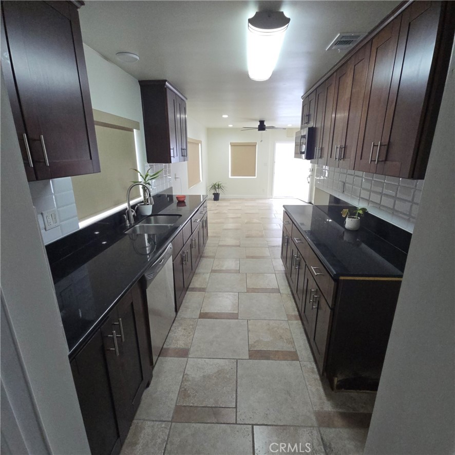 6704 Rhea Avenue Reseda, CA 91335 - Photo 10 of 18