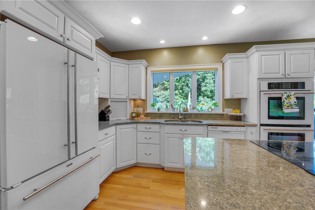 208 Ten Rod Road North Kingstown, RI 02852 - Photo 17 of 50