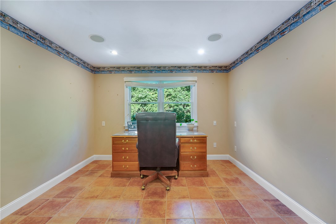 208 Ten Rod Road North Kingstown, RI 02852 - Photo 23 of 50